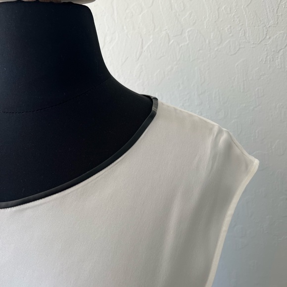 Ann Taylor White with Black trim Blouse - Picture 3 of 4